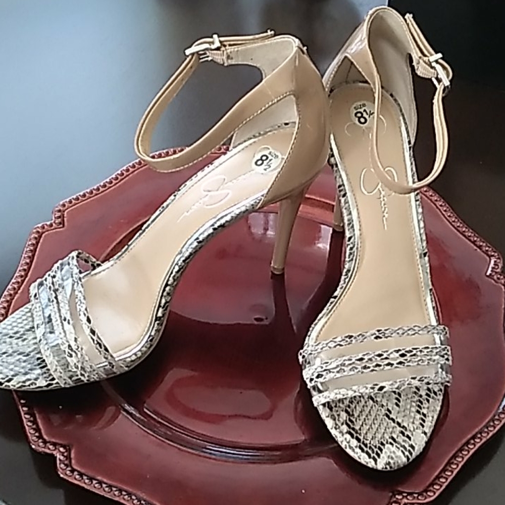 Jessica Simpson Heels - Picture 2 of 3